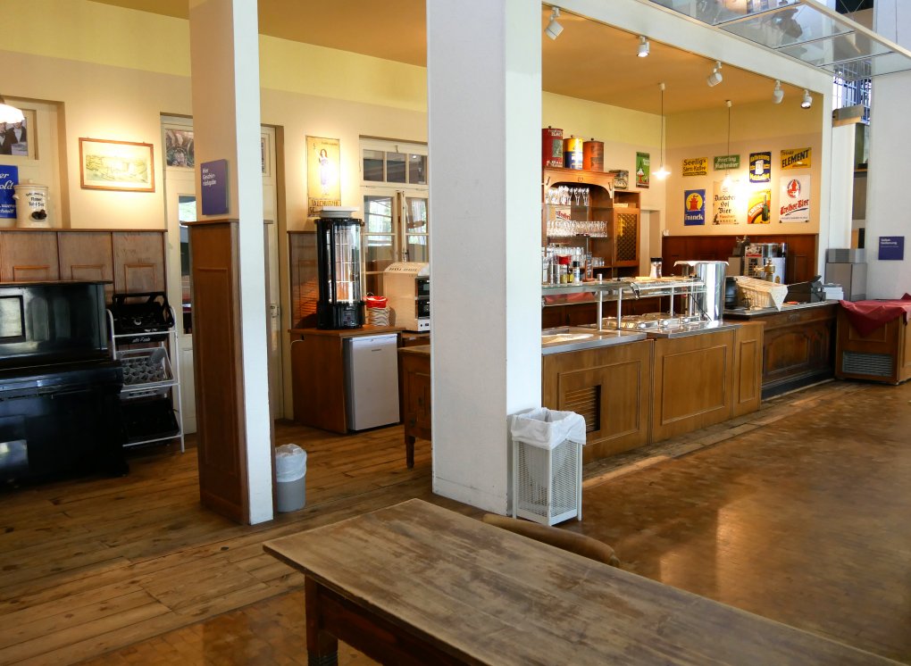 Technoseum — Arbeiterkneipe Theke